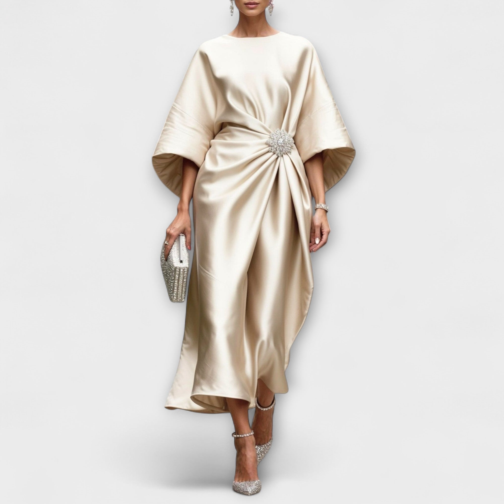 Rochie de satin strălucitoare de lux