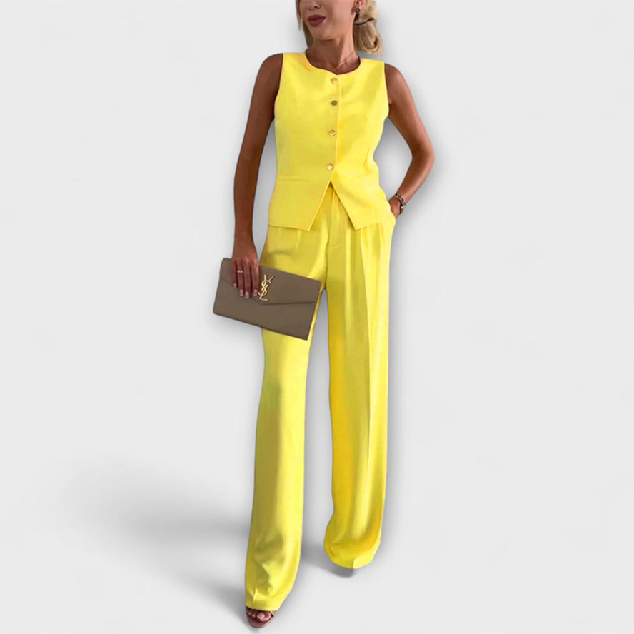Wilhelmina - Top fără mâneci și ansamblu de pantaloni elegante