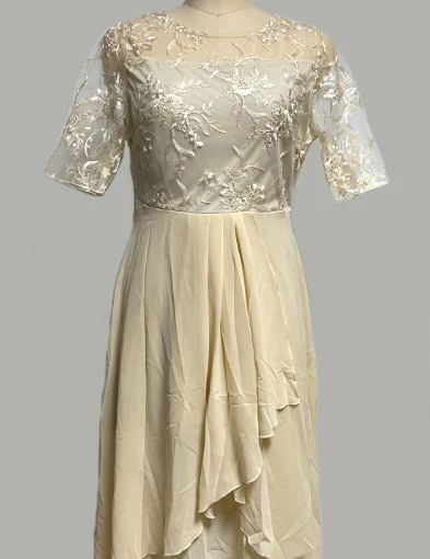 Rochie pentru oaspeții de nuntă