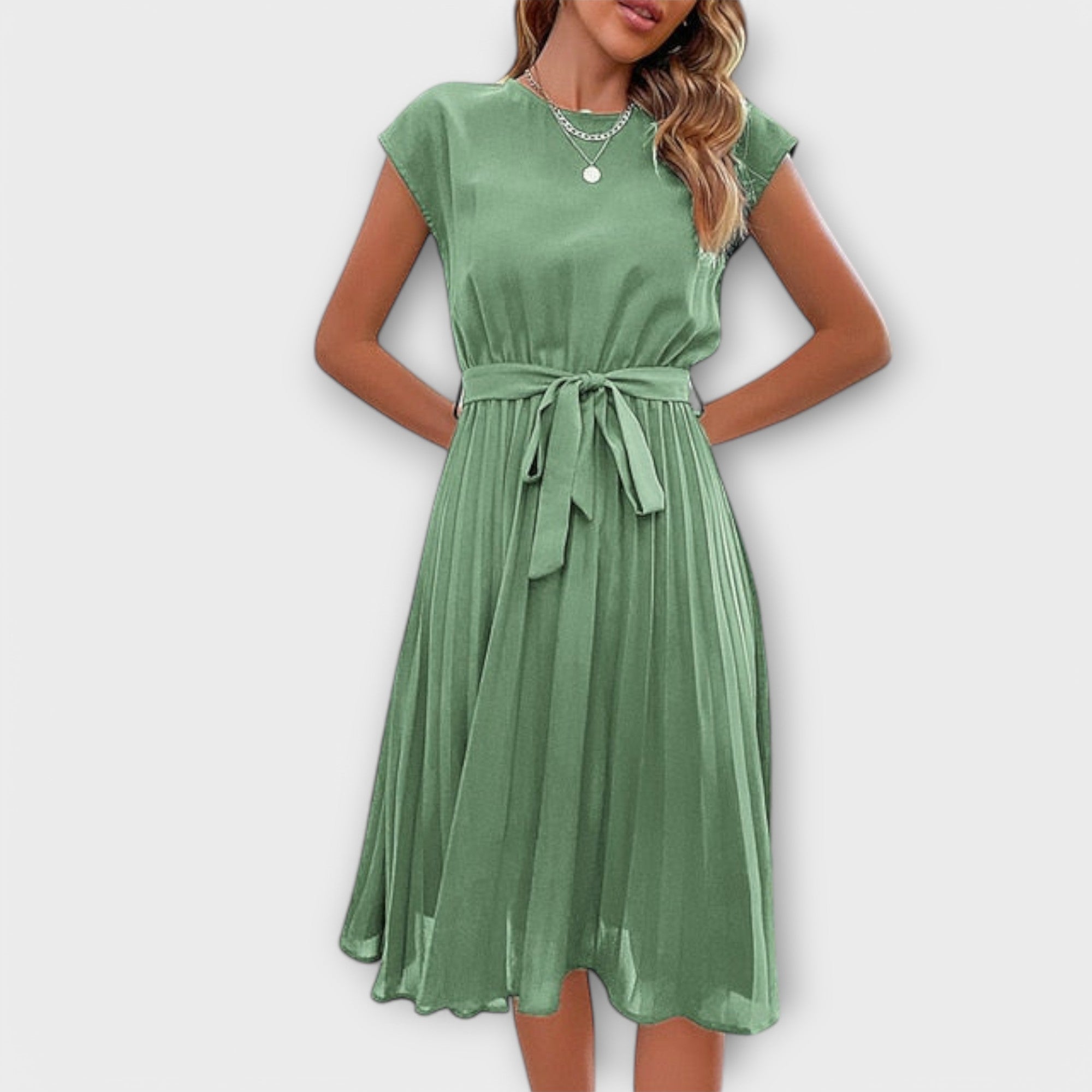 Claire - Rochie midi lejeră, cu mâneci scurte și falduri