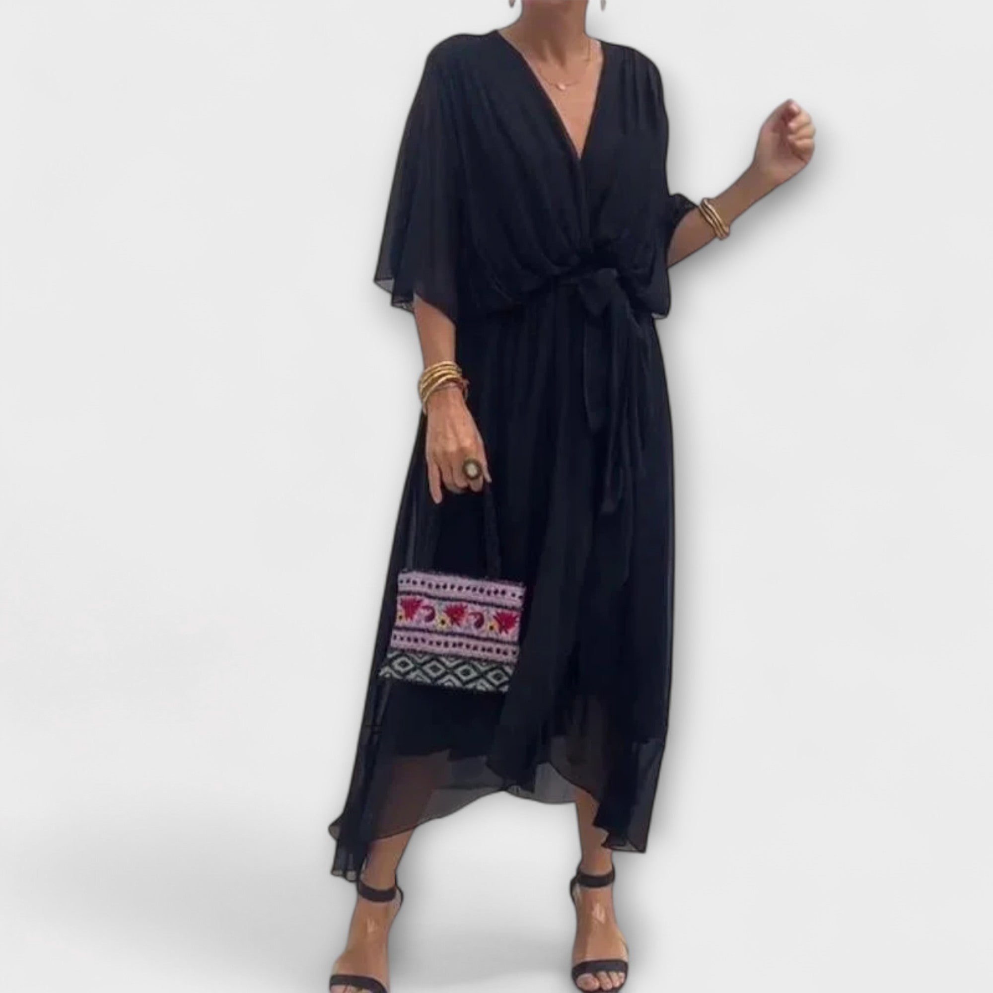 Amoura - Rochie din chiffon cu decolteu înV