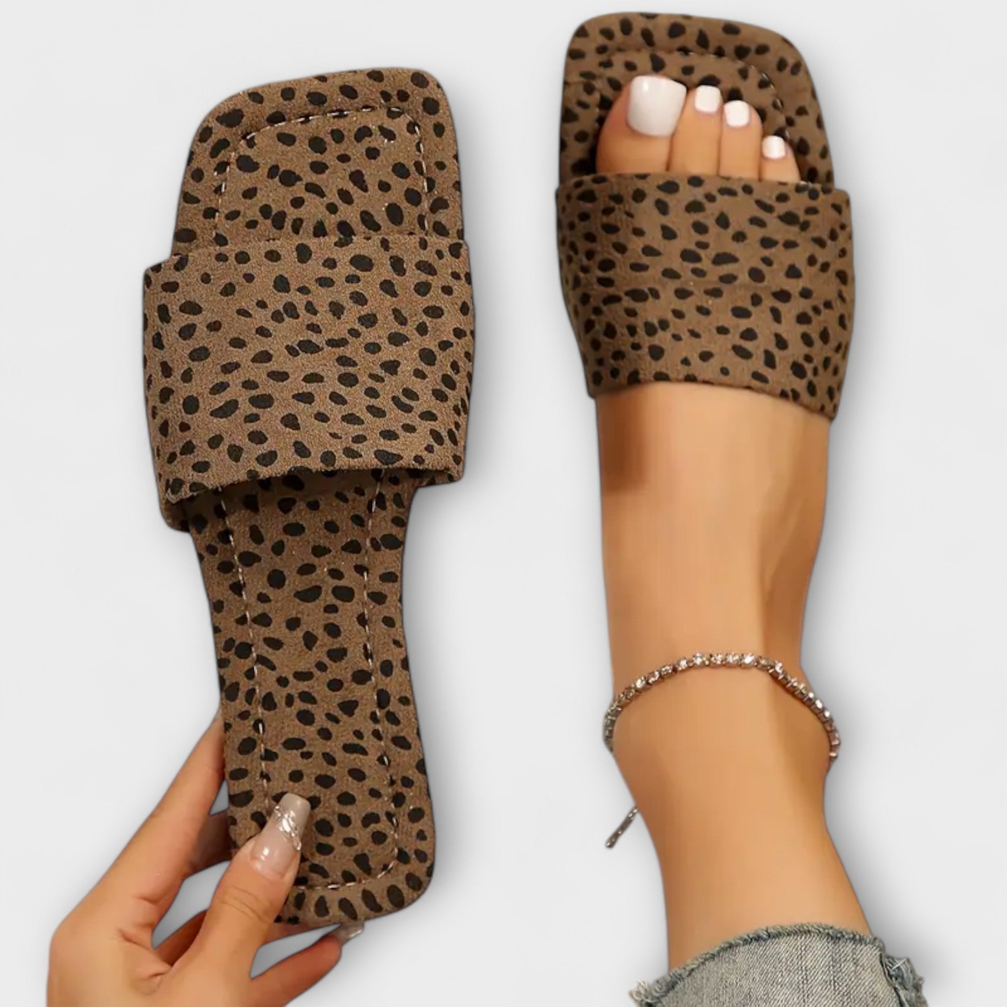Papuci plate cu imprimeu leopard