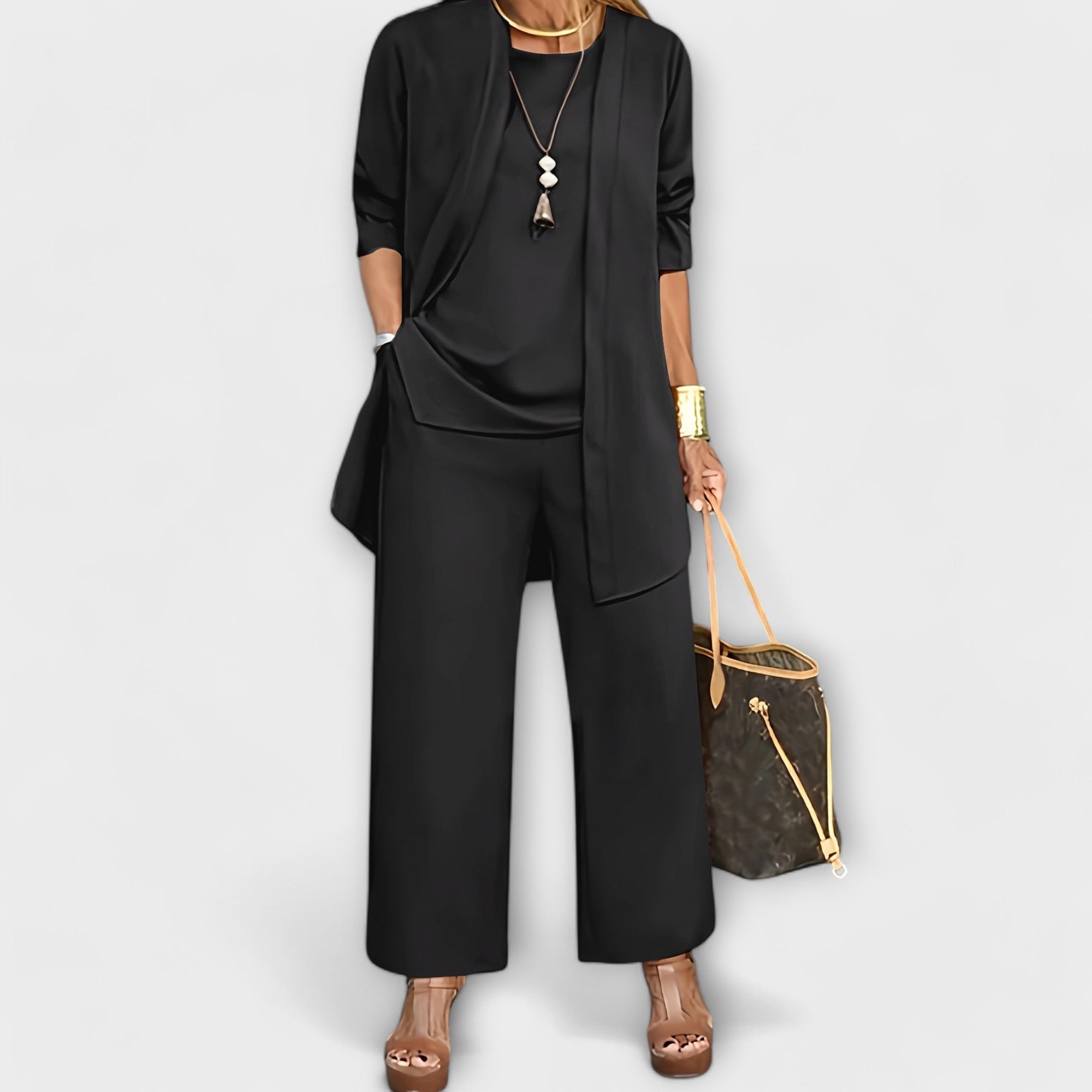 Lora – Truc casual cu trei piese