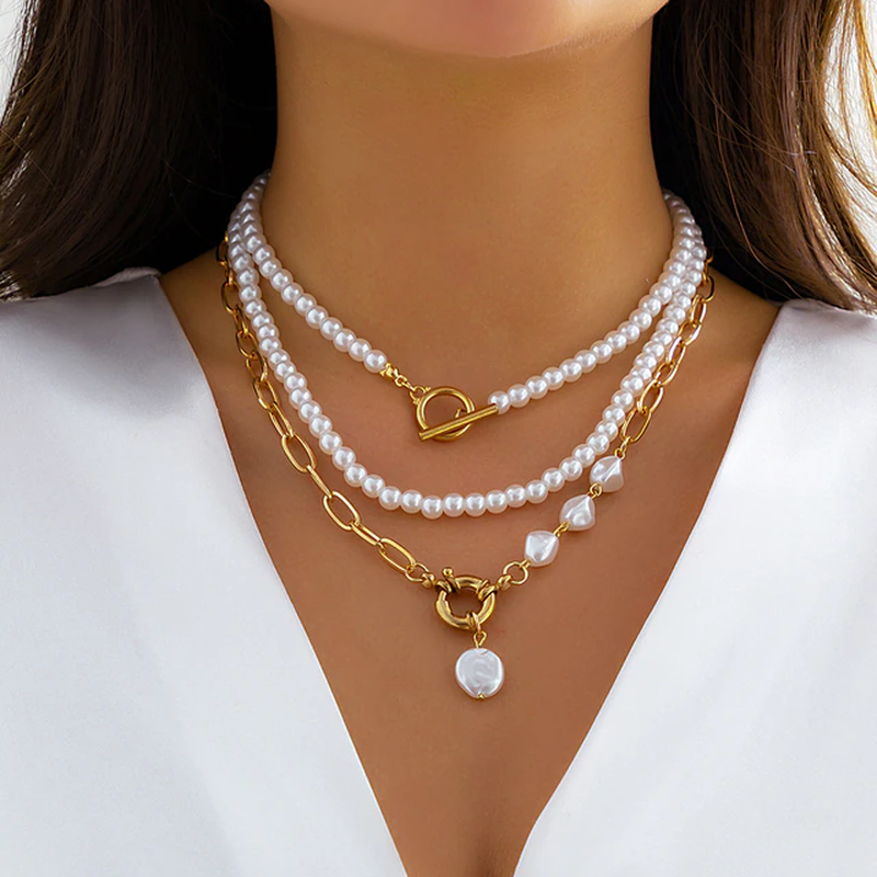 Colier vintage cu perle în design multilayer